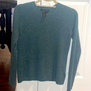 Tahari 100% wool crew neck sweater, size XS. Color is a muted forest green.